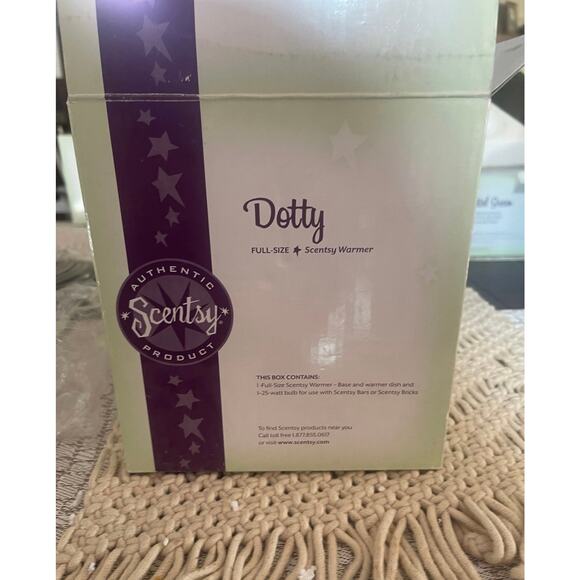 Scentsy Dotty candle warmer - Picture 3 of 10